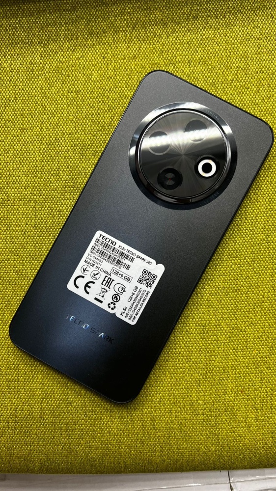 Мобильный телефон Tecno Spark 30c 6/128