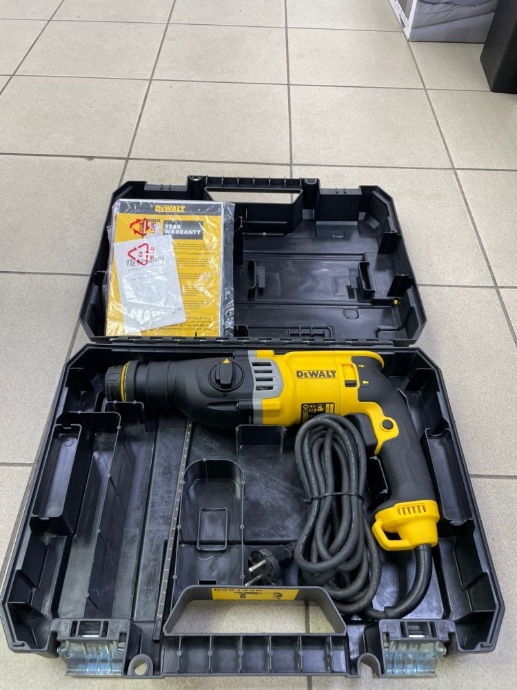 Перфоратор DeWalt D25143K