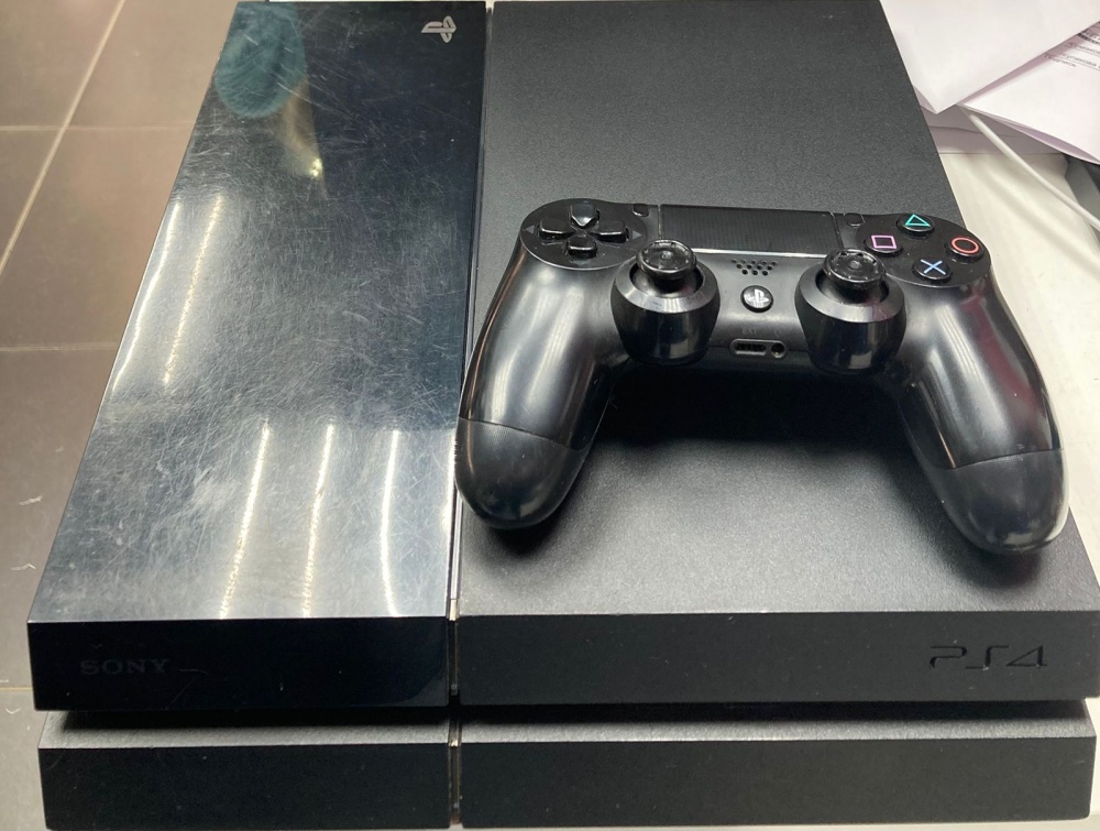 Игровая приставка Sony PlayStation 4 fat