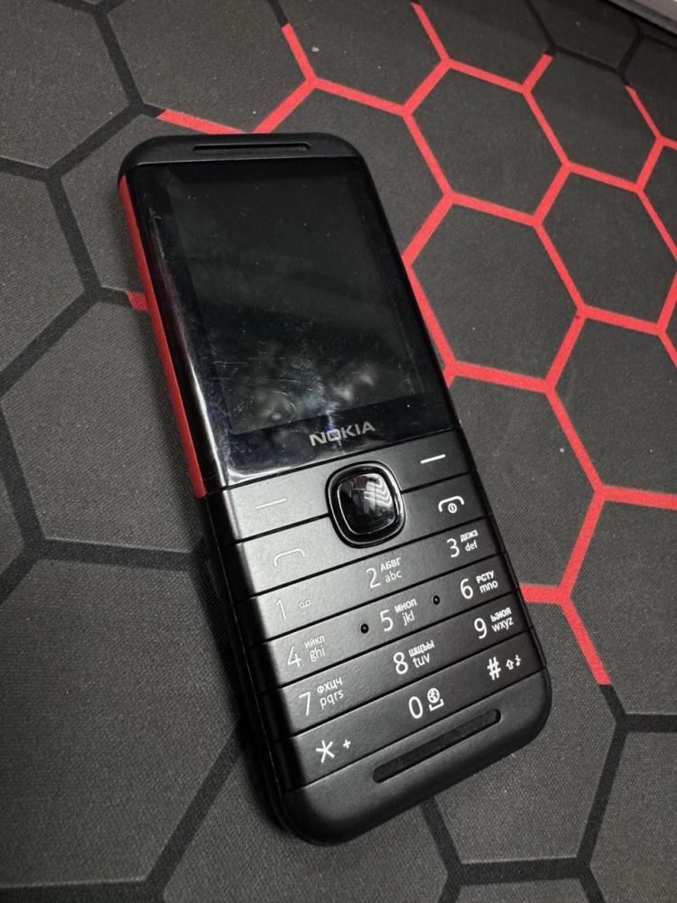 Мобильный телефон Nokia 1212