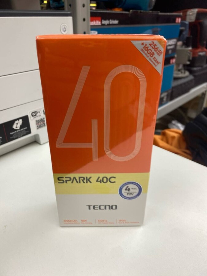 Мобильный телефон Tecno Spark 40c 256gb