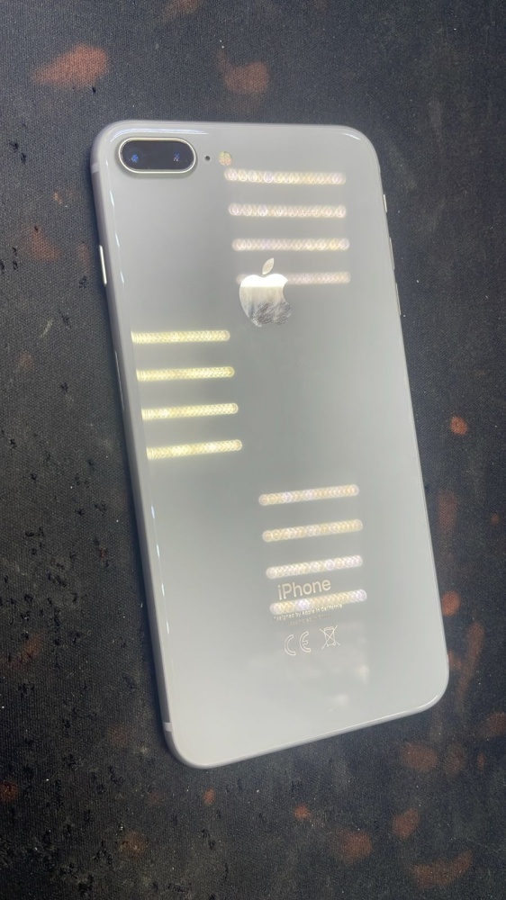 Смартфон iPhone 8+ 128 Gb
