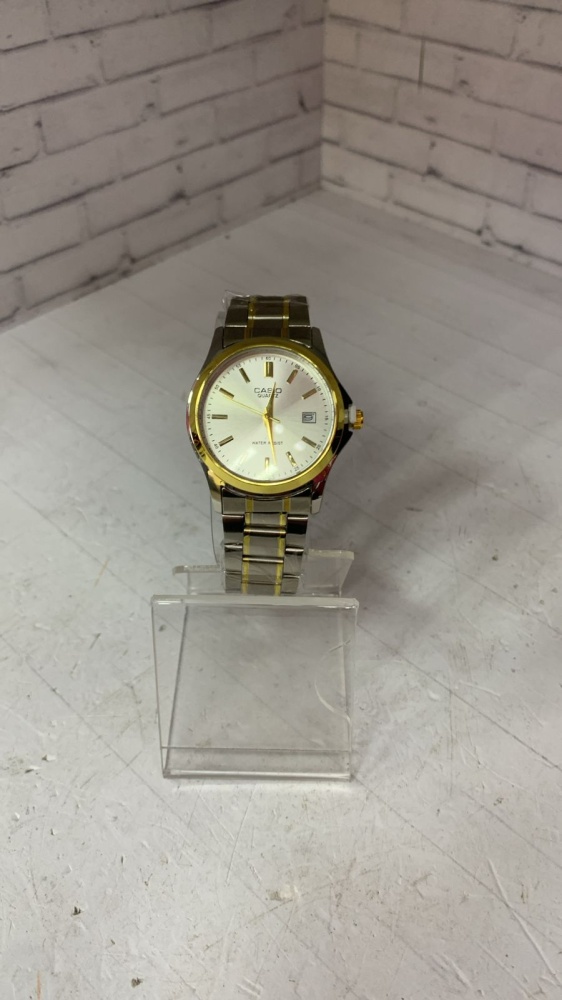 Часы Casio