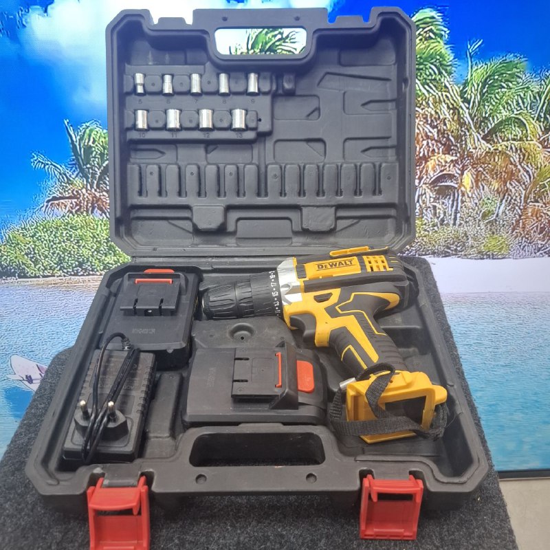 Шуруповерт DEWALT