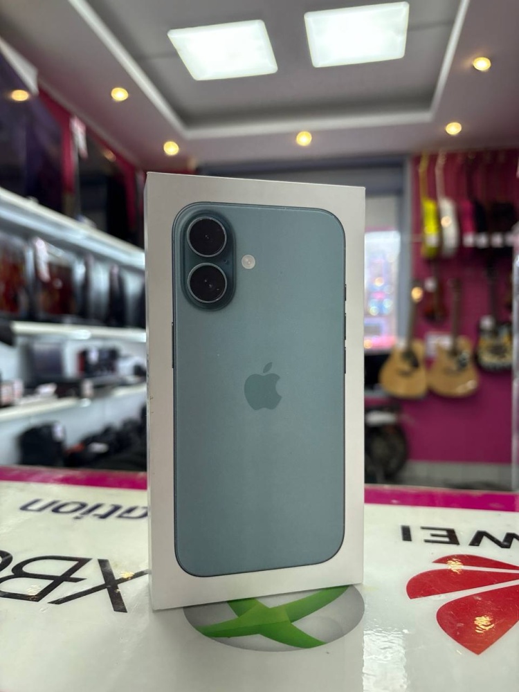 Смартфон iPhone 16 128GB