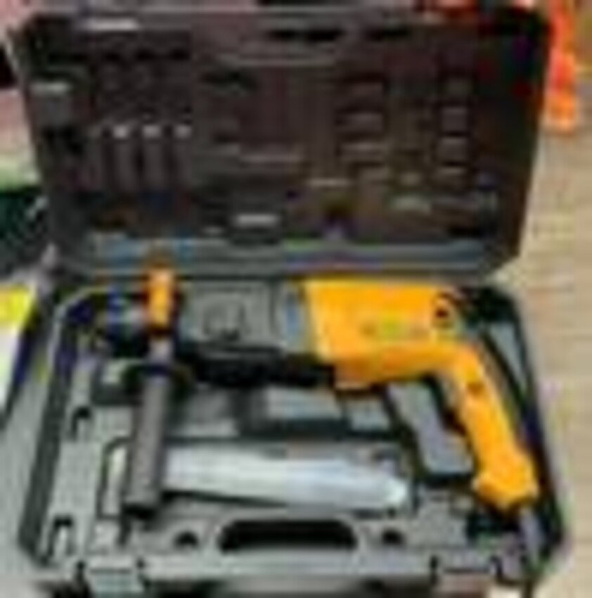 Перфоратор GANTA HM 32104