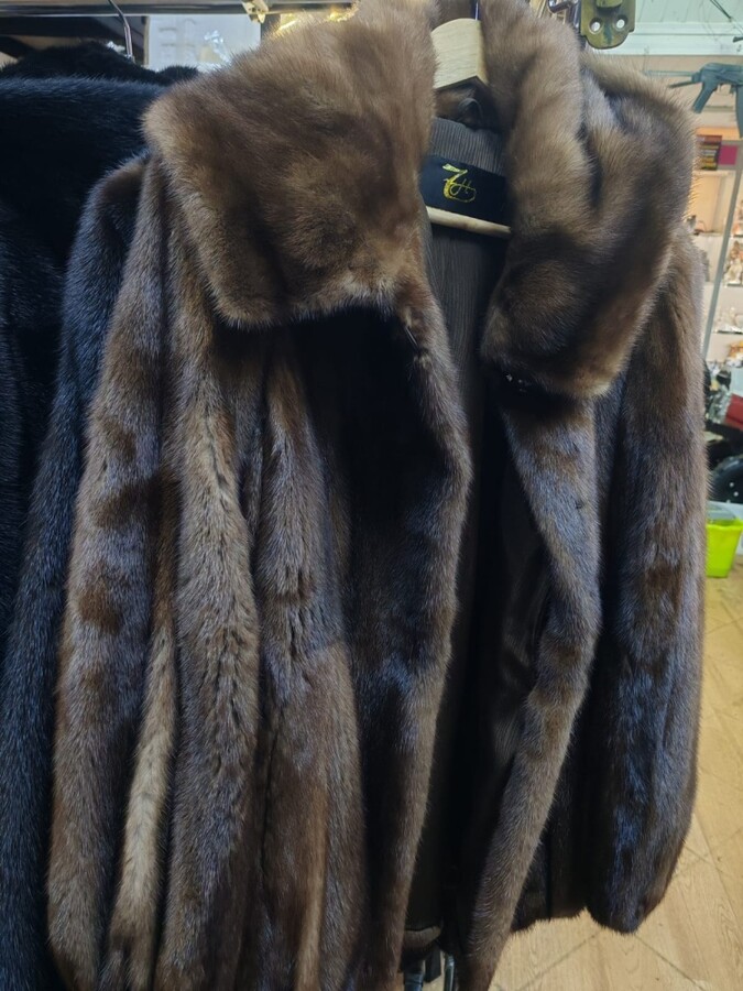 Шуба норковая 46-48 светлый орех