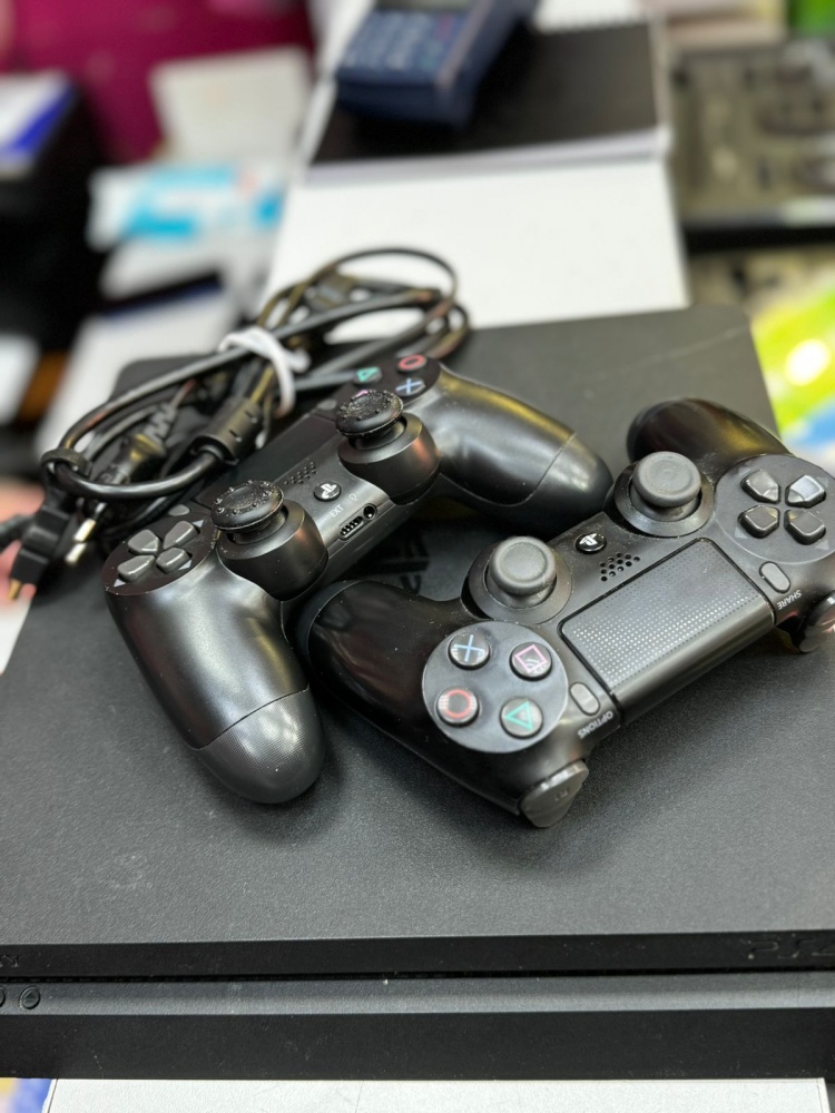 Геймпад PS4