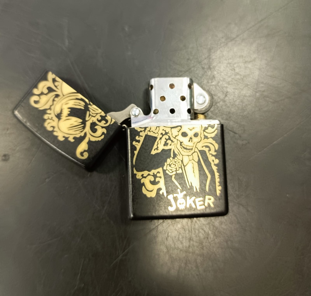 Зажигалка ZIPPO