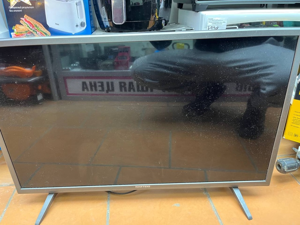Телевизор Hartens 32d Smart TV