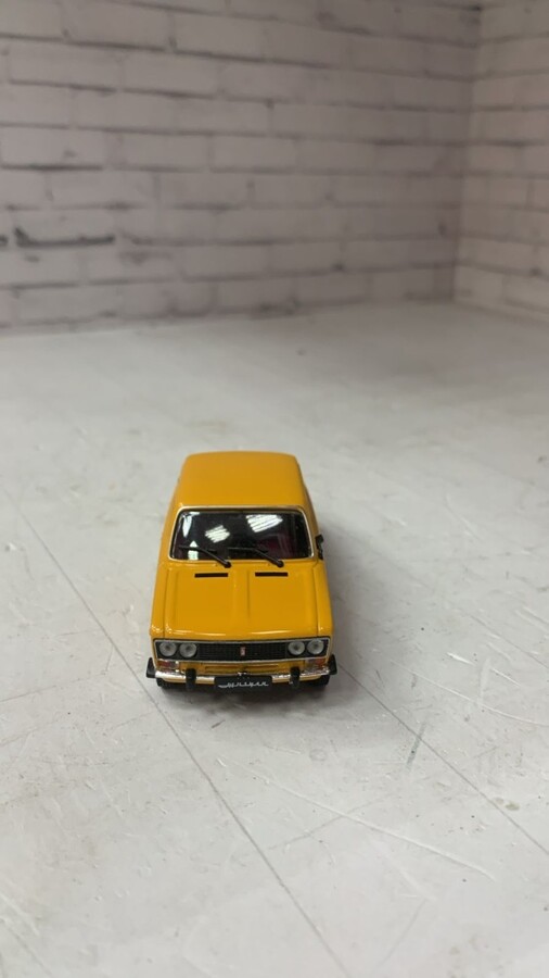 Игрушка машинка