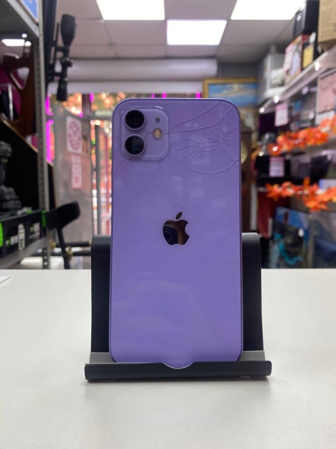 Смартфон iPhone 12 128 Gb