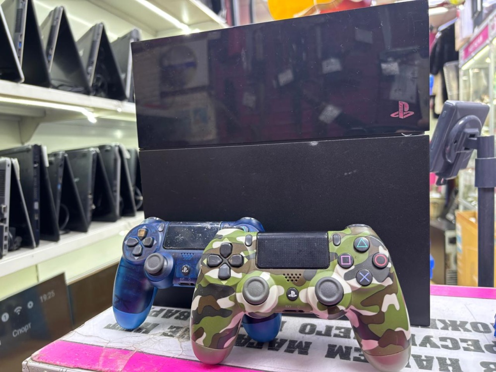Игровая приставка Sony PlayStation 4 fat 500