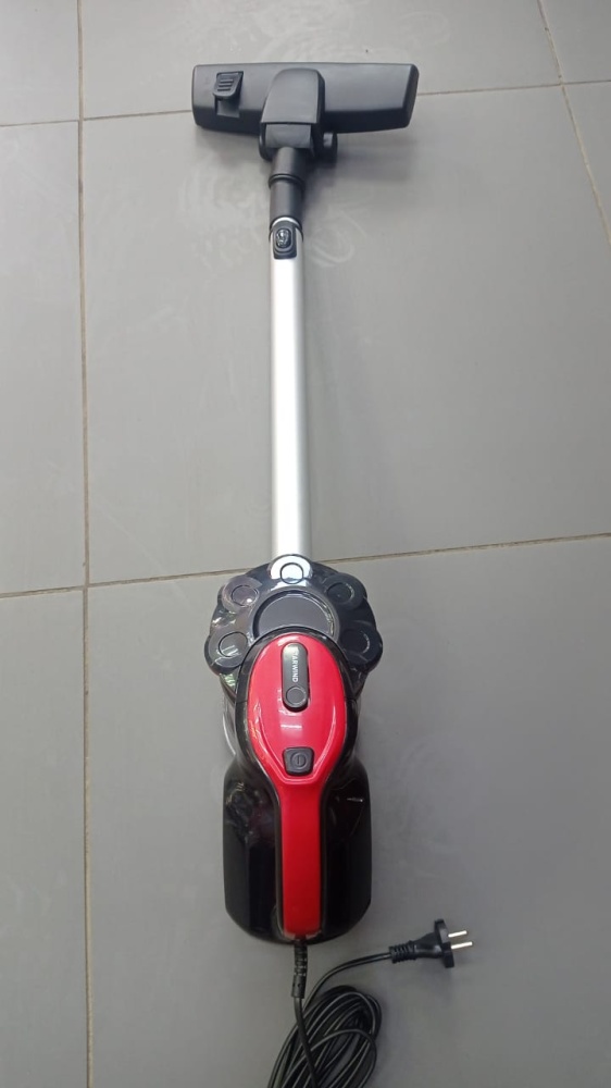 Пылесос STARWIN SCH 1310