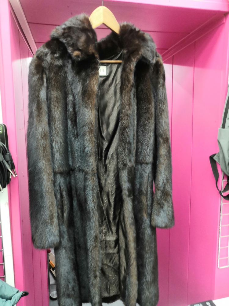 Шуба норковая черная 44 46р