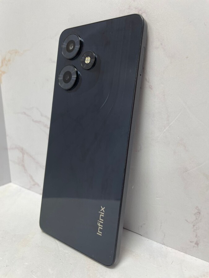Мобильный телефон Infinix Hot 30 8/128