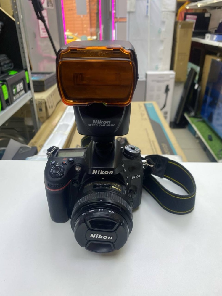 Фотоаппарат Nikon D7100