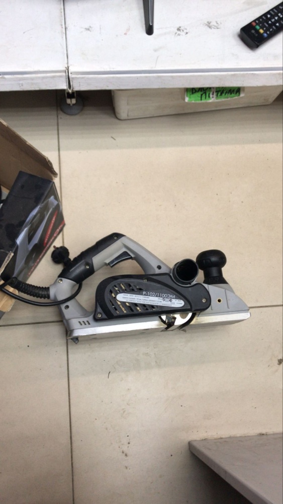 Рубанок Интерскол P-102