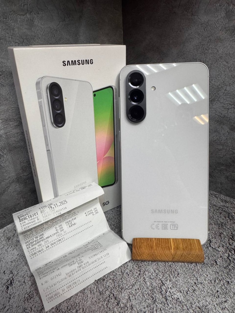 Смартфон Samsung A56
