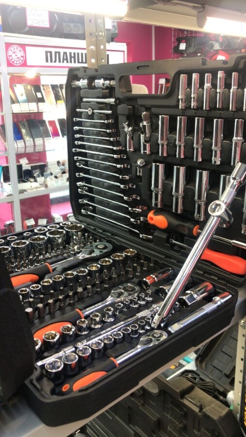 /Набор инструментов 151 предмет