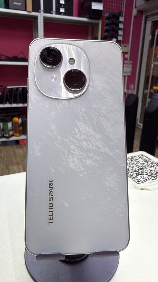 GBМобильный телефон Tecno Spark Go1 4/128GB