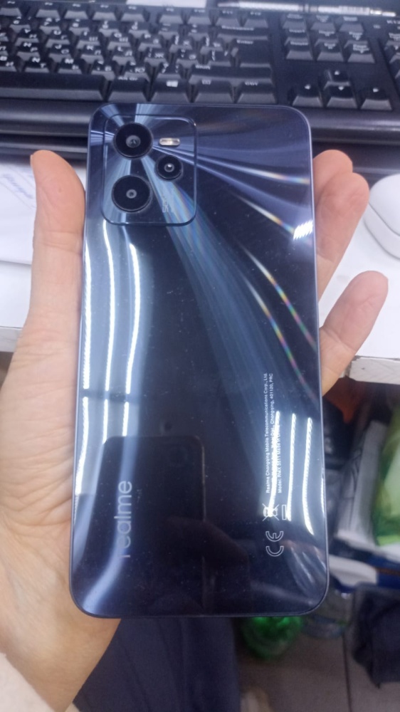 Смартфон Realme C35