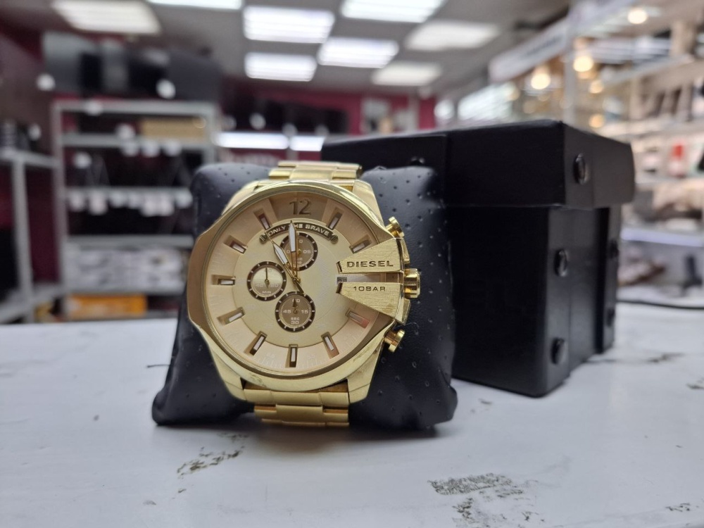 Часы Diesel