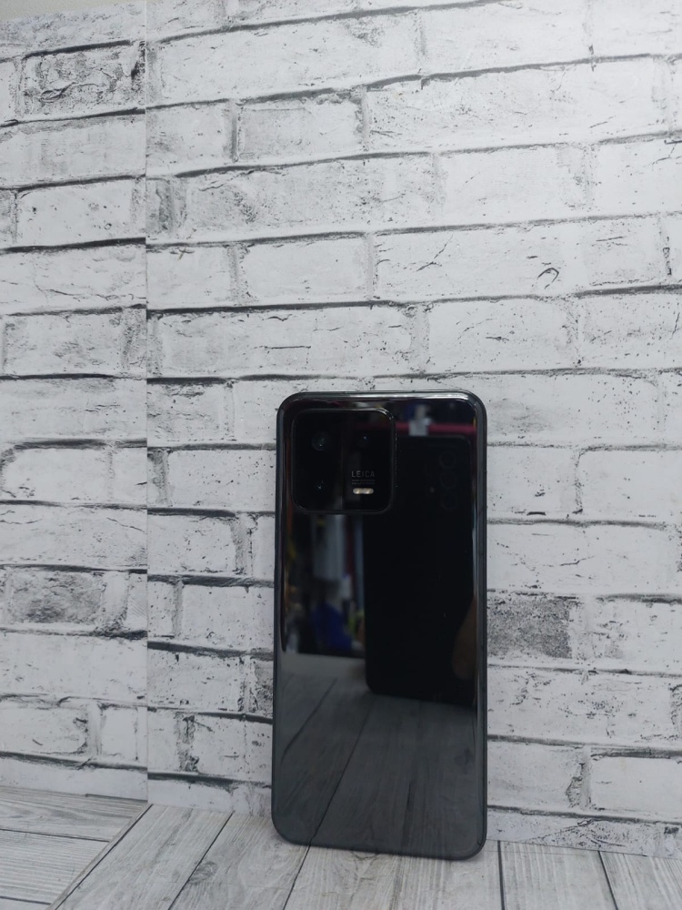 Смартфон Xiaomi 13 8/256