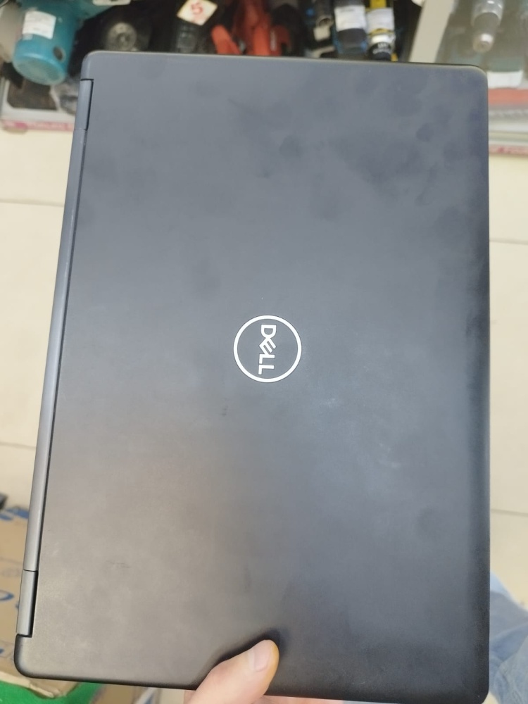 Ноутбук Dell i5-8th/8*3.3/8/256