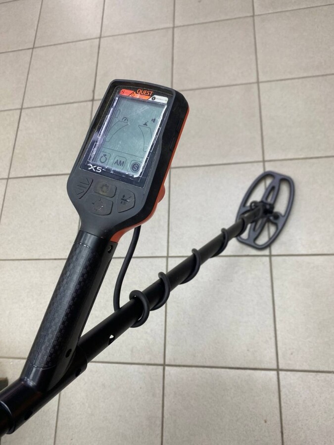 Металлодетектор Quest X5