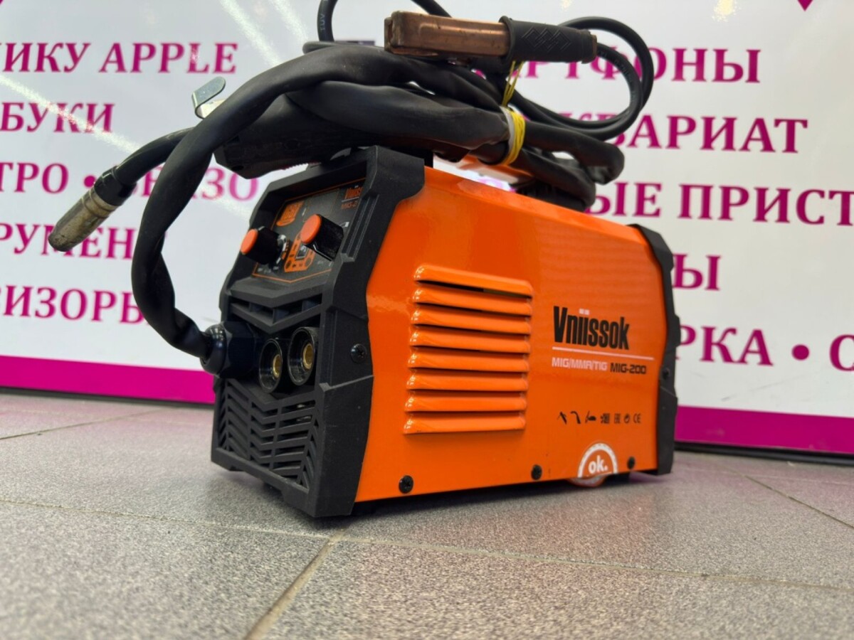 Сварочный аппарат Vniissok MIG-200