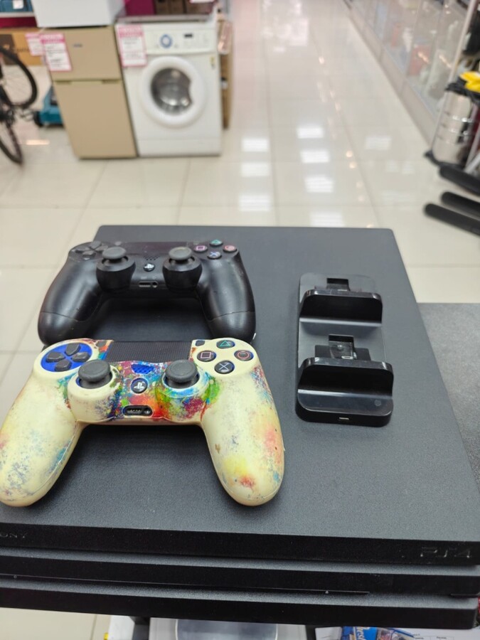 Игровая приставка Sony PlayStation 4 PRO 1TB