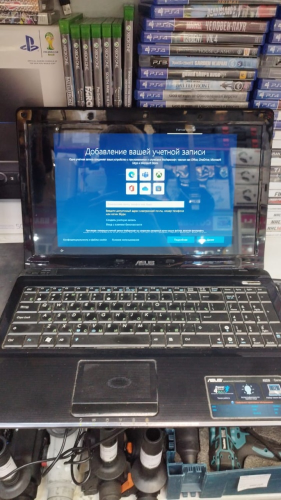 Ноутбук ASUS