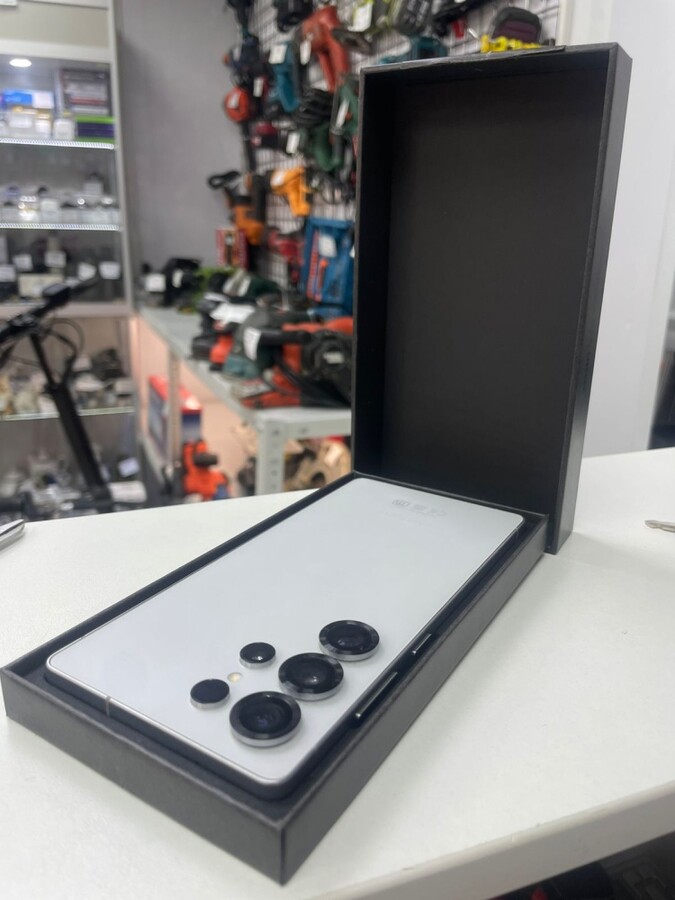 Смартфон Samsung S25 ultra 12/256