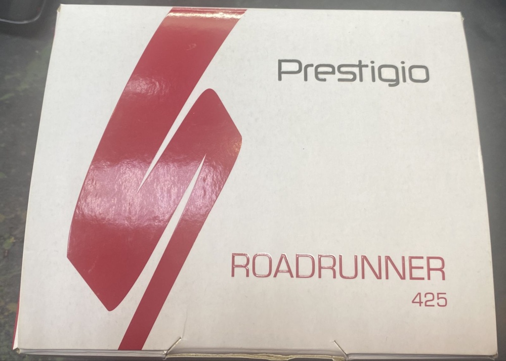 Видеорегистратор Prestigio ROADRUNNER 425