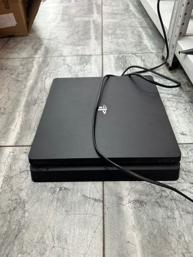 Игровая приставка Sony PlayStation 4 slim 500gb