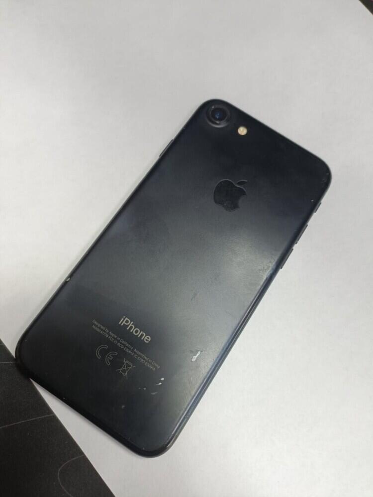 Смартфон iPhone 7 128Gb