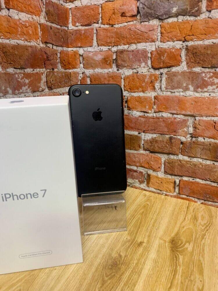 Смартфон iPhone 7 32Gb