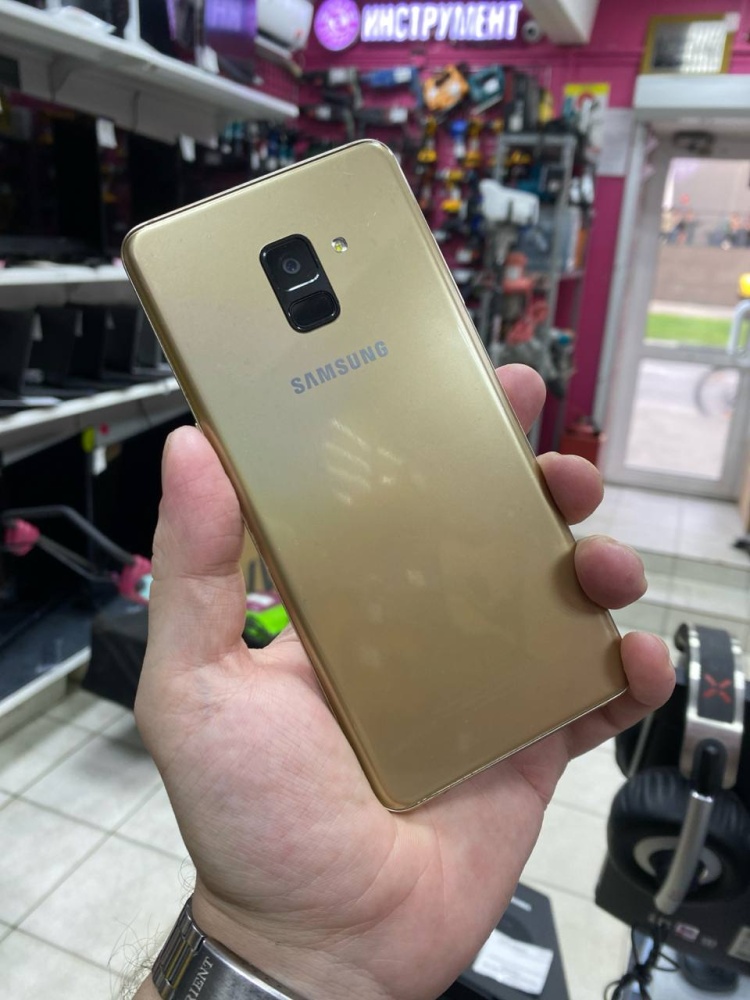 Samsung A8+ 2018 4/32 GB