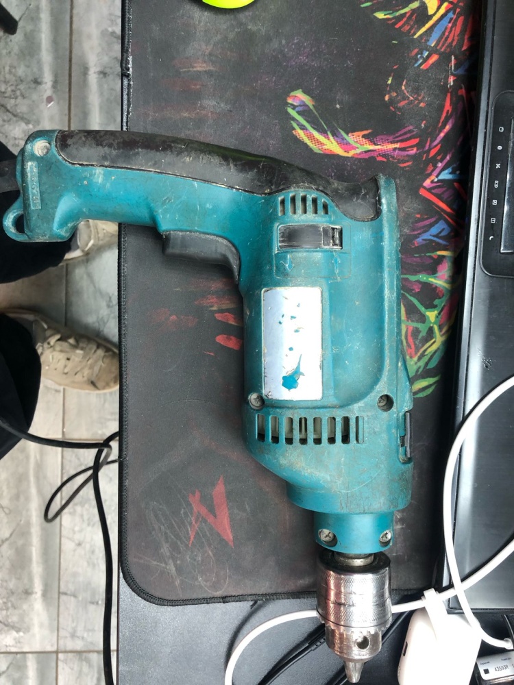 Дрель Makita