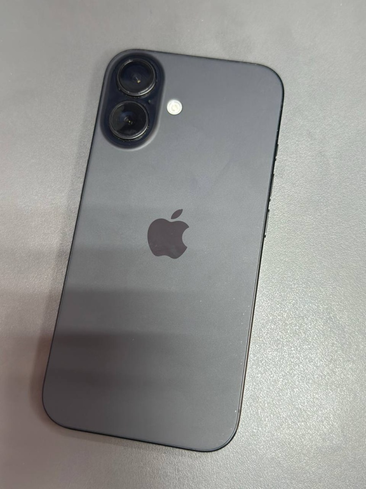Смартфон iPhone 16 128