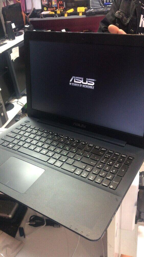 Ноутбук ASUS