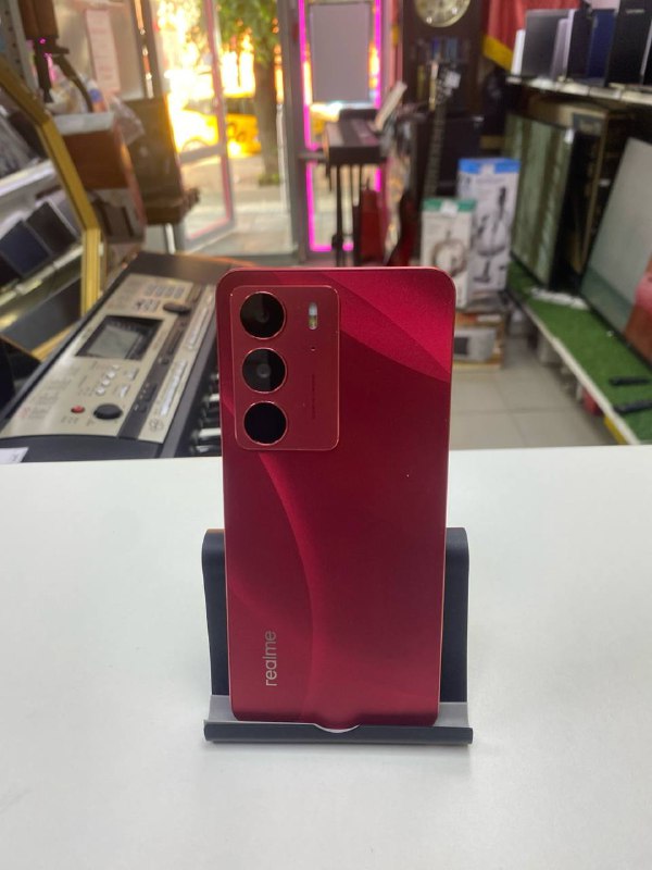 Смартфон Realme C75