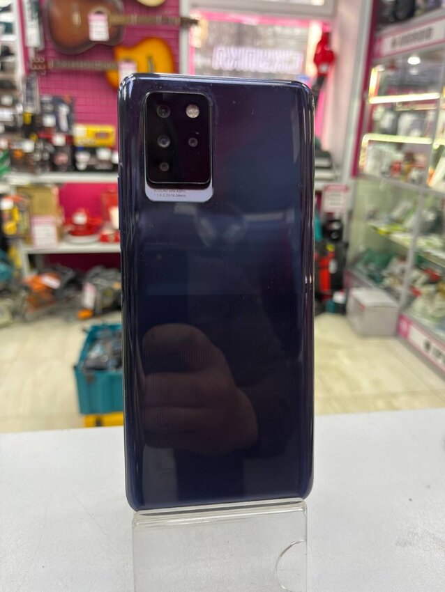 Мобильный телефон Infinix NOTE 10 PRO 8/128