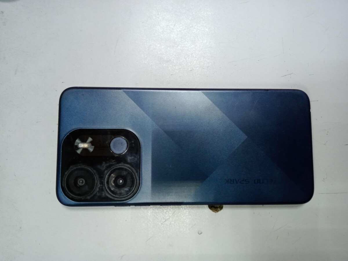 Мобильный телефон Tecno SPARK 2023
