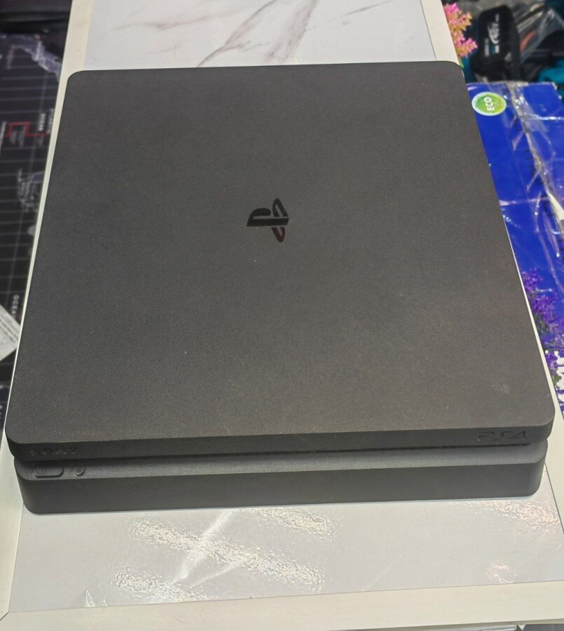 Игровая приставка Sony PlayStation 4 slim