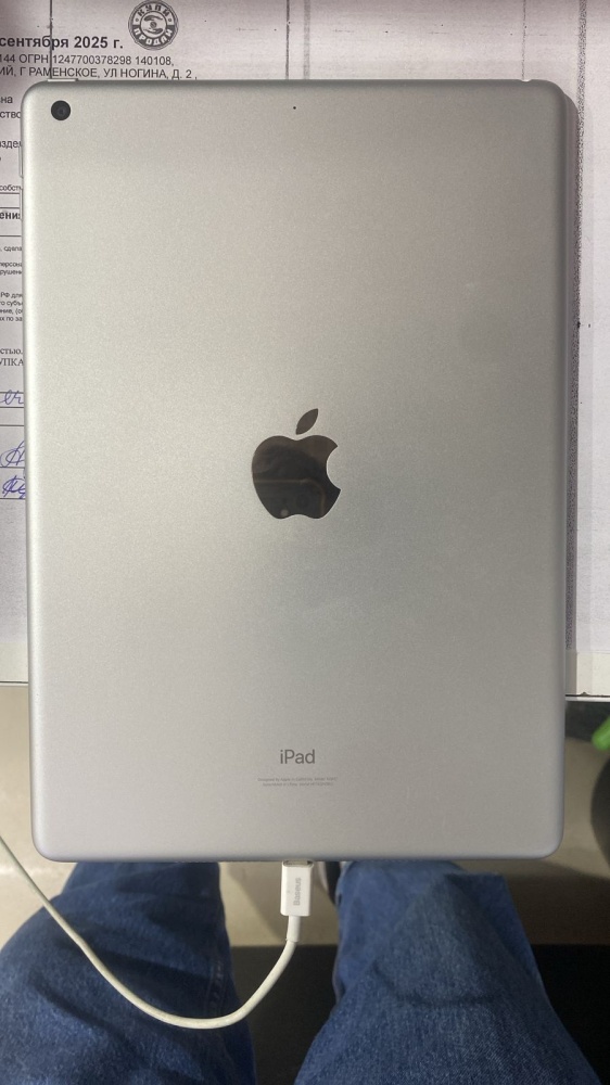 Планшет Apple iPad Air 9 поколения A2602 256гб