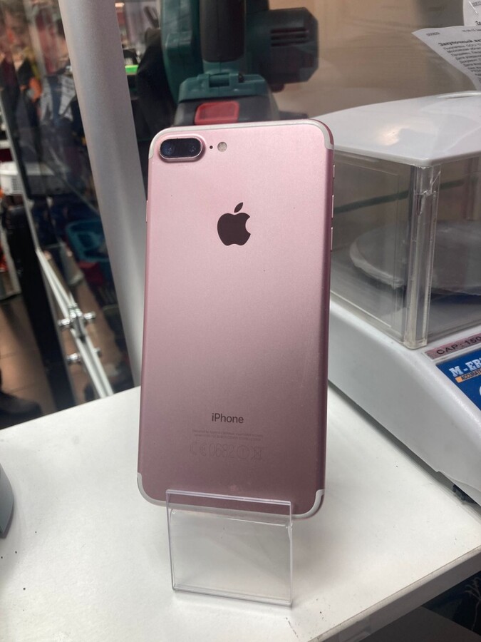 Смартфон iPhone 7+ 128Gb