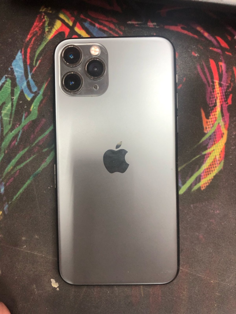 Смартфон iPhone 11 PRO 512 Gb