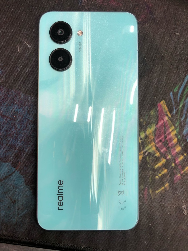 Смартфон Realme C33
